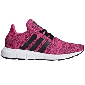 NWT adidas swift run